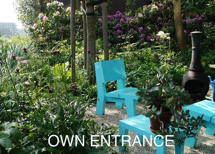 With A Few Bed & Breakfast Amsterdam