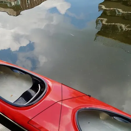 With A Few فندق مبيت وإفطار 4*